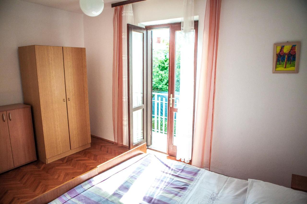 Apartments Alma Novalja Ngoại thất bức ảnh