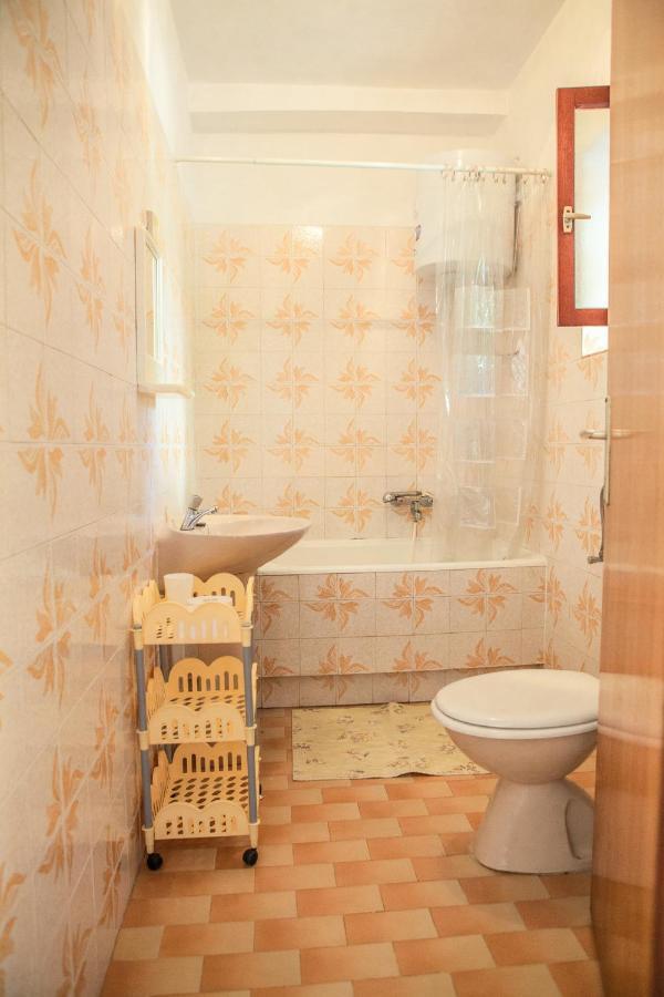 Apartments Alma Novalja Ngoại thất bức ảnh