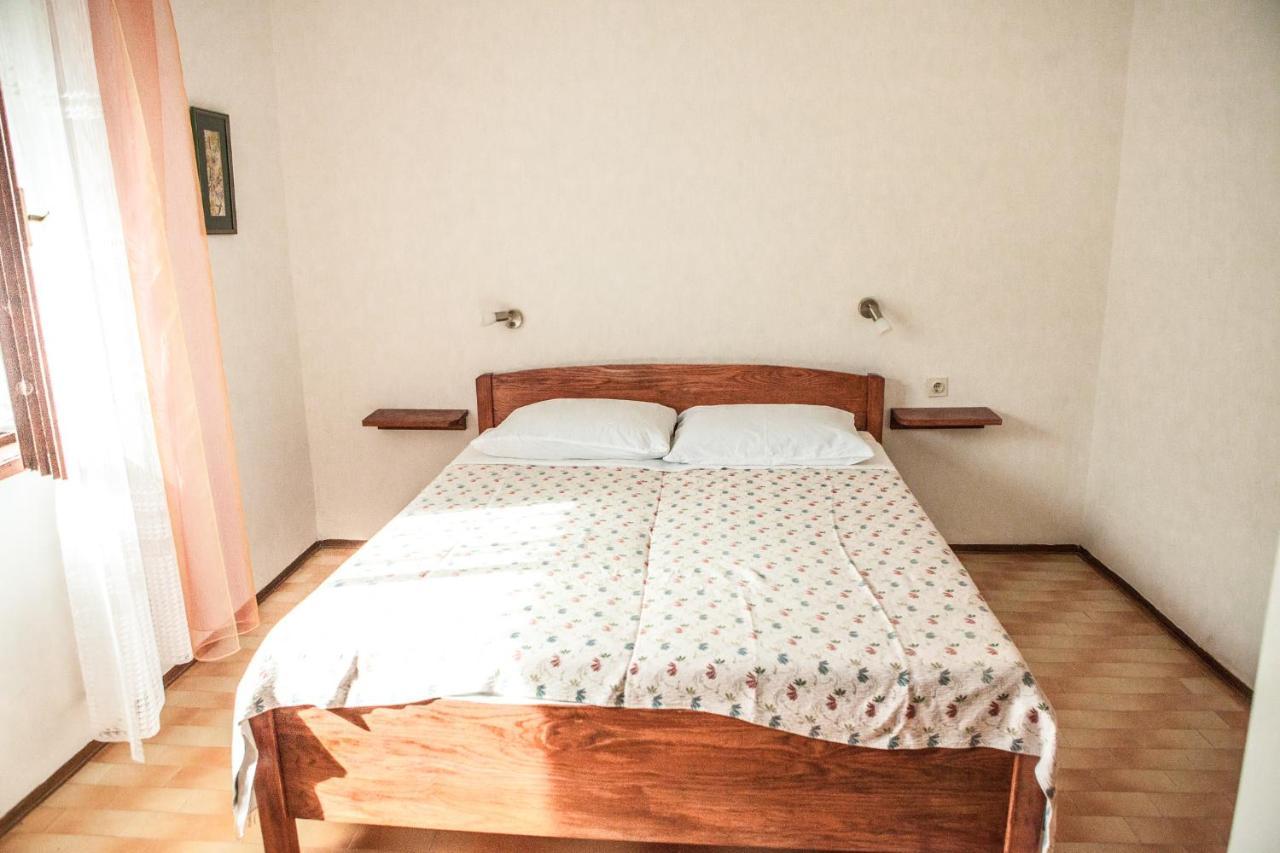 Apartments Alma Novalja Ngoại thất bức ảnh
